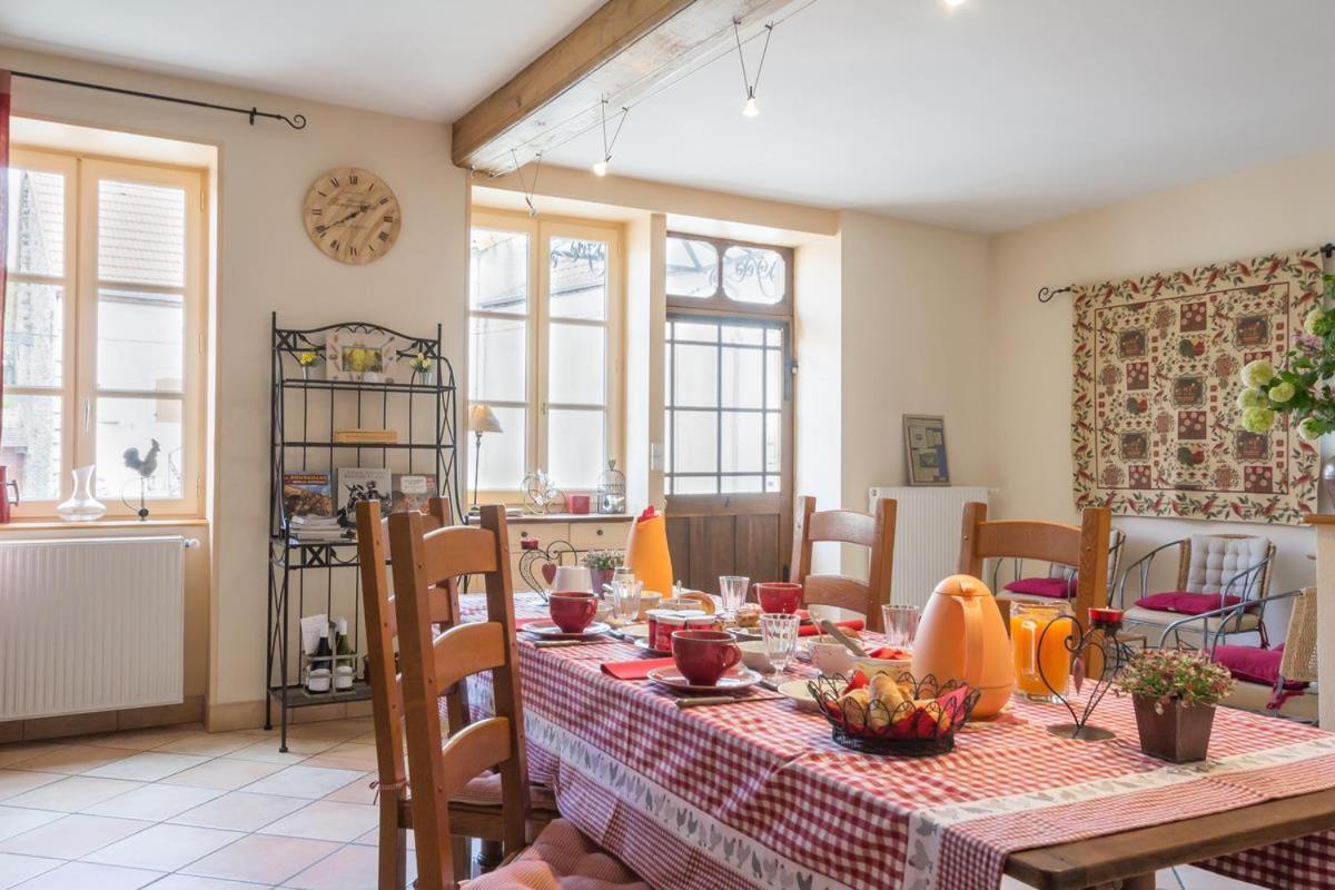 Logis De L'Orme Bed and Breakfast La Rochepot Buitenkant foto